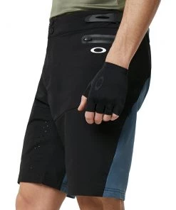 Oakley MTB Trail Shell Shorts