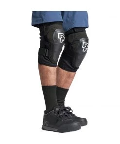Clearance Race Face Roam Knee Guard